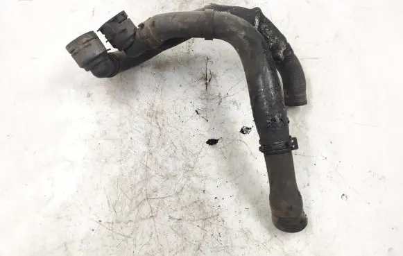 Audi A3 S3 8P Engine coolant pipe/hose