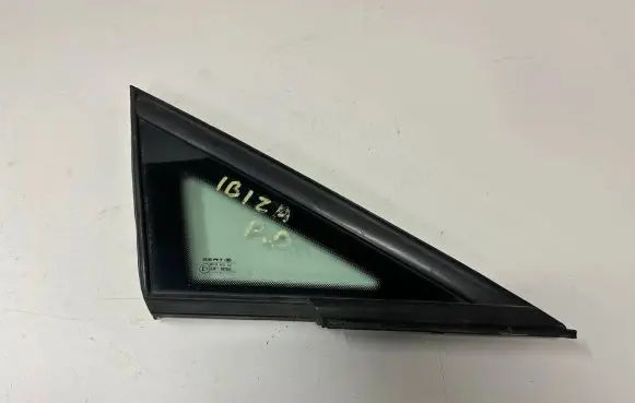 Seat Ibiza IV (6J,6P) Front triangle window/glass 43R001564 DOT459M532