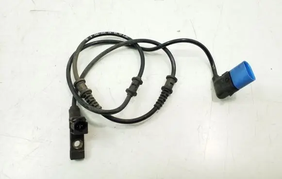 Mercedes-Benz C W205 Brake pads wear sensor A2055403406