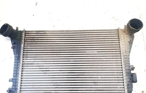 Volkswagen Touran I Intercooler radiator 070604