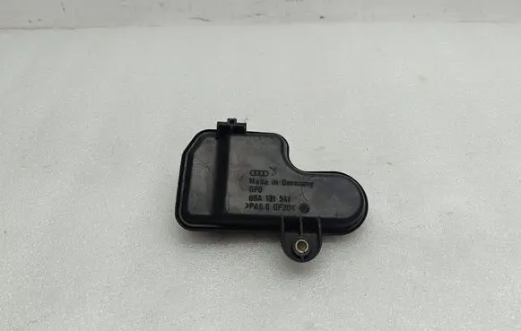 Audi TT Mk1 Vacuum air tank 06A131541