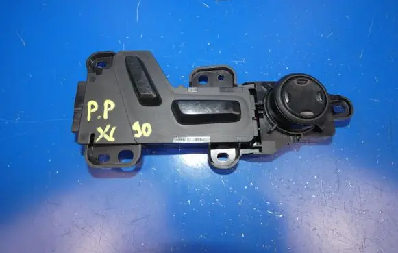 Volvo XC90 Seat control switch 30644670 SN901360D10 30S101105850