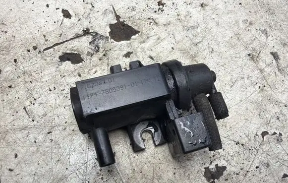 BMW 5 E60 E61 Turbo solenoid valve 70206301