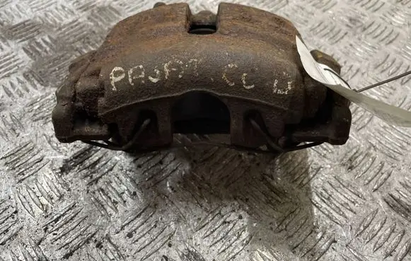Volkswagen PASSAT B7 Front brake caliper