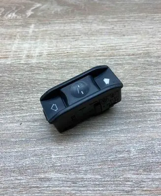 BMW 5 E39 Sunroof switch 8352182 03015000