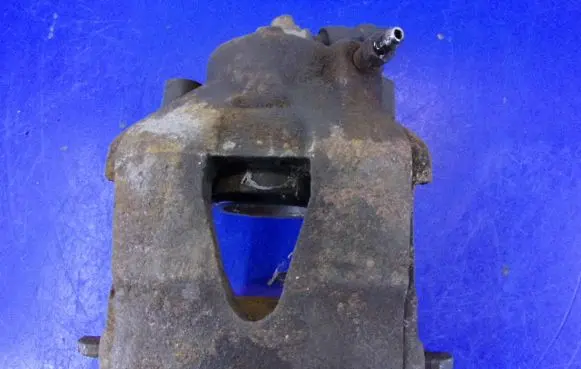 Skoda Fabia Mk1 (6Y) Front brake caliper