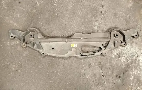 Jaguar XF X250 Radiator trim 8X238A303 M0N7A