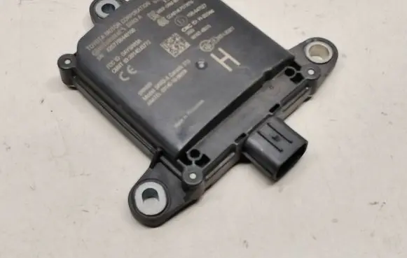 Lexus RX 450H Blind spot module 8816248070