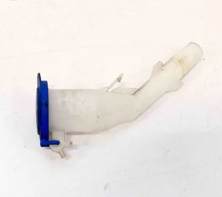 Ford Focus Window washer liquid tank fill tube E9011019 E9001024