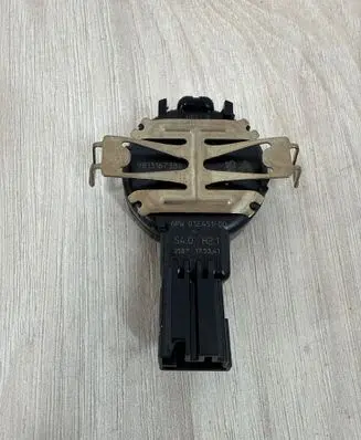 Peugeot 5008 II Rain sensor 9813167380 6PW01245100 2587175341