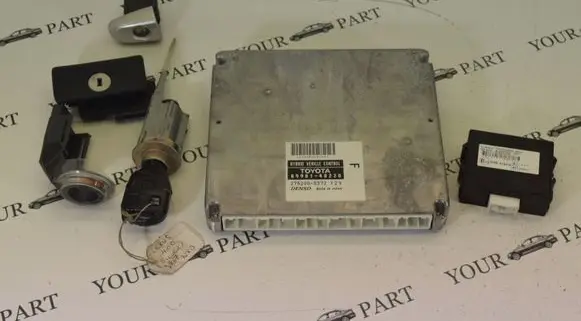Lexus RX 330 - 350 - 400H Engine ECU kit and lock set 8998148220