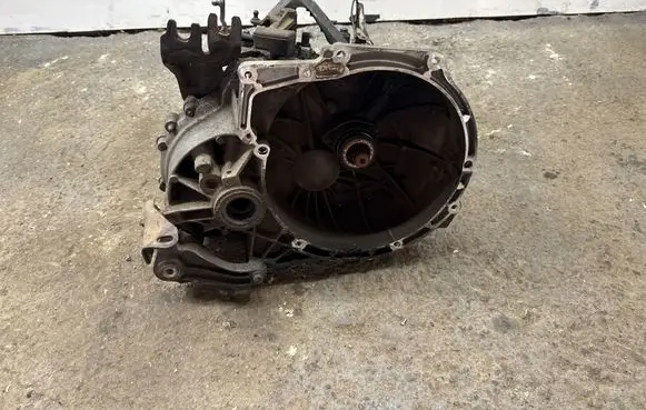 Ford C-MAX I Manual 5 speed gearbox 3M5R7F096