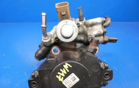 Mercedes-Benz CLA C117 X117 W117 Fuel injection high pressure pump 28343143 A6510701801 0568882LGE