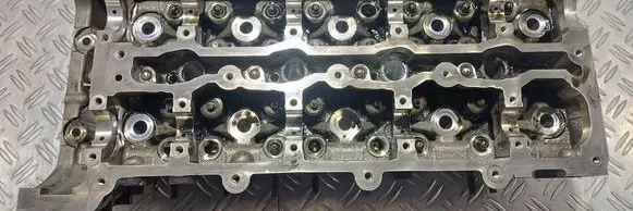 Mercedes-Benz C W204 Engine head R6510160201