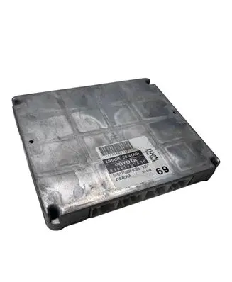 Toyota Avensis T250 Engine control unit/module 8966105690 MB1758006326