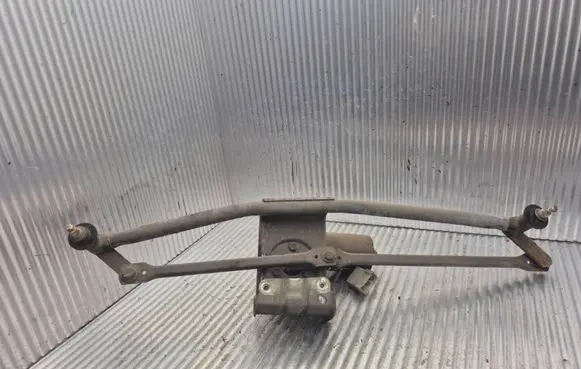 Volkswagen II LT Front wiper linkage and motor 3397020383