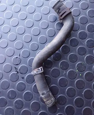 Mercedes-Benz CLA C117 X117 W117 Engine coolant pipe/hose A2465010258