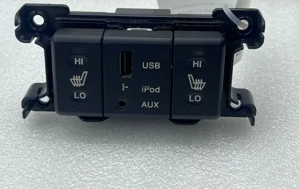 Hyundai Santa Fe USB socket connector 861202B000 202008452 202008451