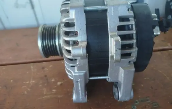 Citroen C5 Aircross Generator/alternator 9827171980