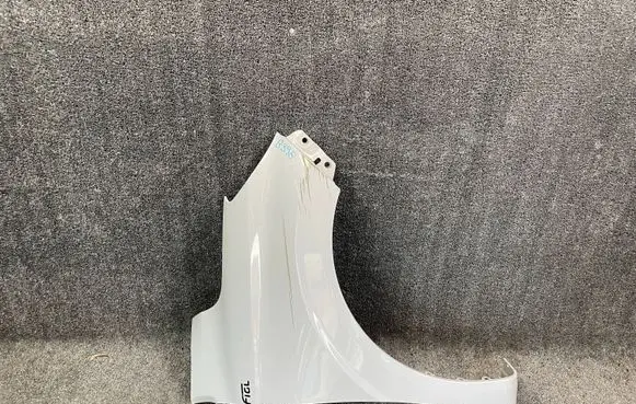 Hyundai i10 Fender B398
