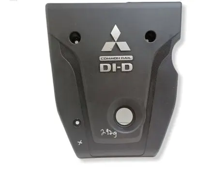 Mitsubishi L200 Engine cover (trim) 