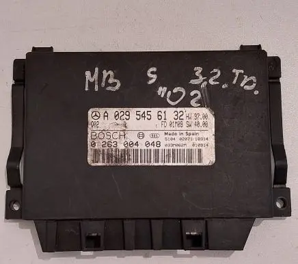 Mercedes-Benz S W220 Parking PDC control unit/module A0295456132 033M062M 0263004048