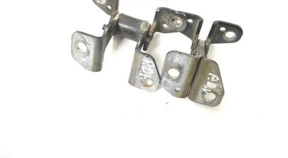 Jeep Grand Cherokee (WK) Front door upper hinge