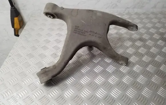 Audi A6 S6 C7 4G Rear upper control arm/wishbone 8R0505312F