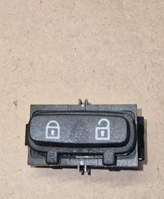 Volvo V70 Central locking switch button 30710476 03451610 SN5002500083010
