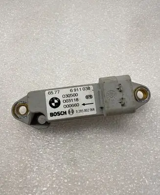 BMW 3 E46 Airbag deployment crash/impact sensor 6911038 0285002064