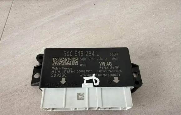 Volkswagen Touran III Parking PDC control unit/module 5Q0919294L