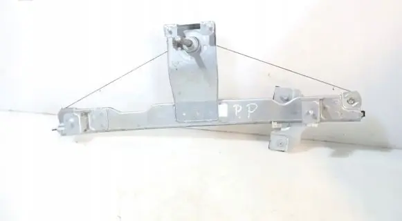 Dacia Duster Front window lifting mechanism without motor