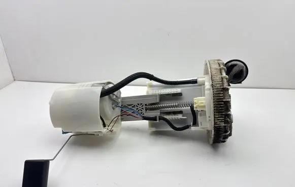 Lexus CT 200H In-tank fuel pump 7702047092