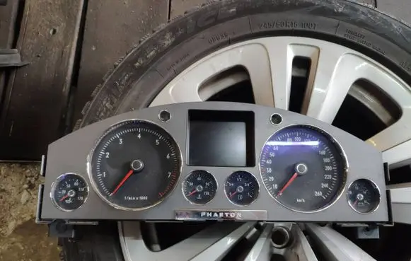 Volkswagen Phaeton Speedometer (instrument cluster) 3D0920881 6044510187 0263619102