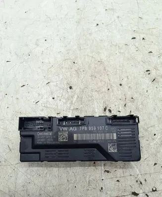 Volkswagen Touareg II Tailgate/trunk control unit/module 7P6959107C 7P6959107
