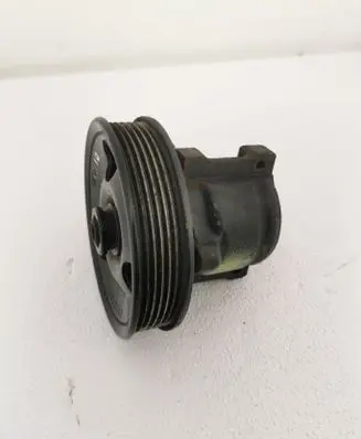 Ford Mondeo MK I Power steering pump 93BB3A733AB 3F1700