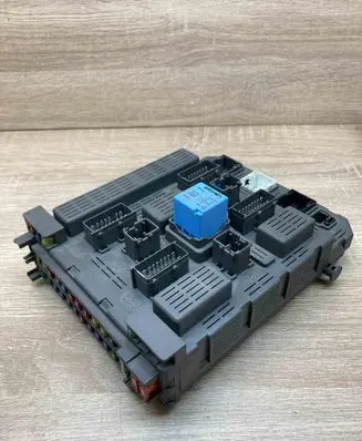 Peugeot 607 Central body control module 9648723680