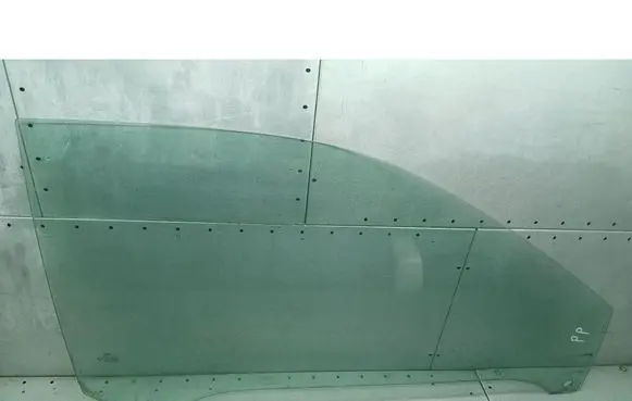 Audi A3 S3 8L Front door window glass four-door