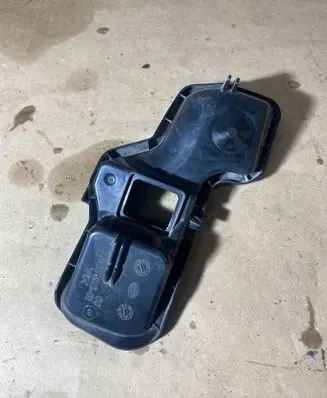 Audi A6 S6 C5 4B Headlight/headlamp dust cover 15381301