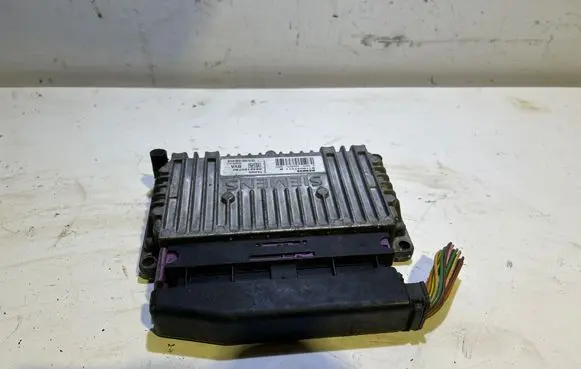 Citroen C3 Engine control unit/module ECU S118047511B 9642160780 8200031512