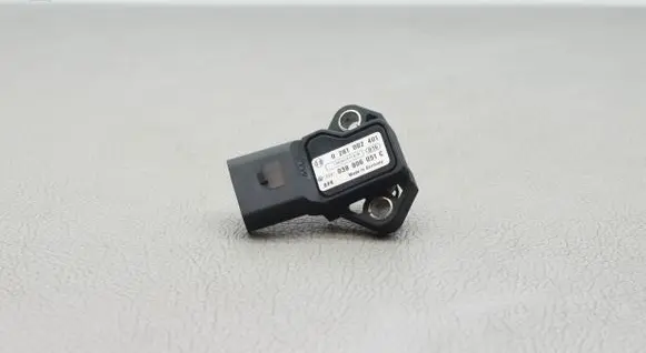 Volkswagen Tiguan Air pressure sensor 038906051C