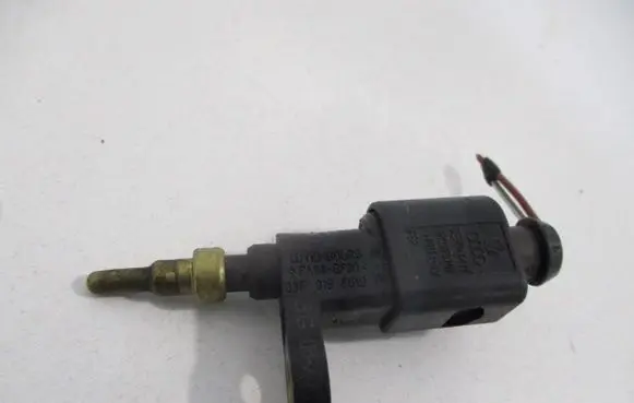 Coolant temperature sensor