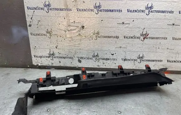 Opel Cascada Front bumper mounting bracket 13264604