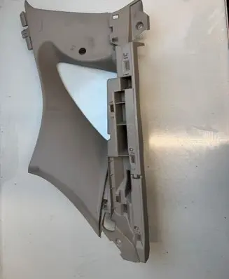 Renault Clio III Trunk/boot side trim panel 8200611769