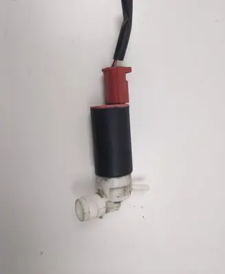 Toyota Corolla Verso E121 Windscreen/windshield washer pump