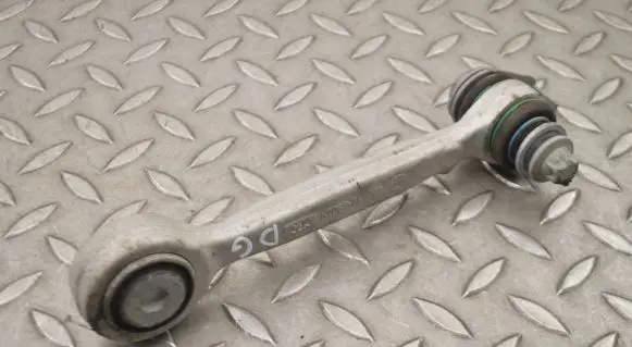 Alfa Romeo Stelvio Rear upper control arm/wishbone K206704