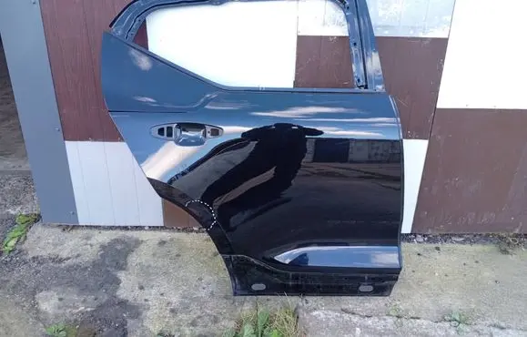 Rear door