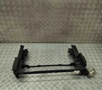 BMW 5 GT F07 Radiator support slam panel bracket P1629002