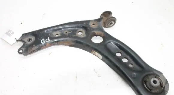 Volkswagen Golf VII Front lower control arm/wishbone 5Q0407151J