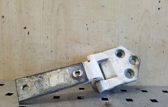 Volkswagen Caddy Loading door lower hinge 2K0827151C